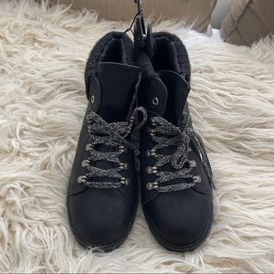 NWT chunky cleated black boots